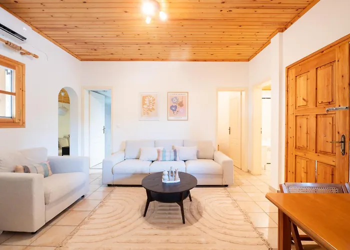 Olivilla Garden Retreat - A Peaceful Escape Eva