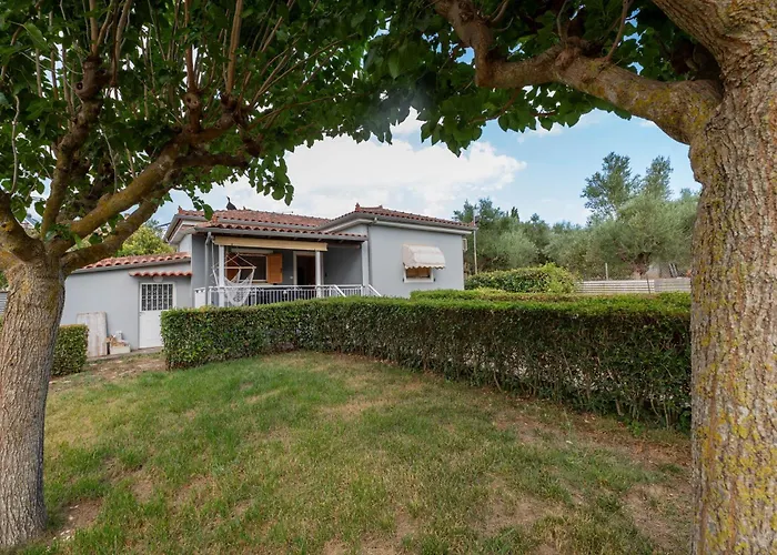 Olivilla Garden Retreat - A Peaceful Escape * Eva