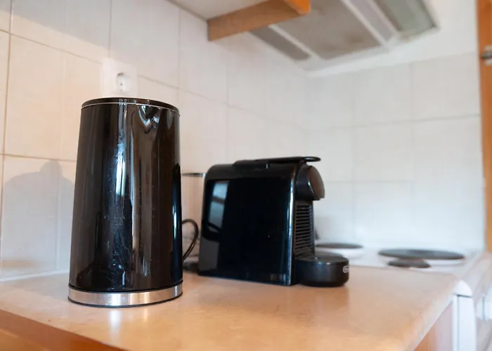 Olivilla Garden Retreat - A Peaceful Escape Eva