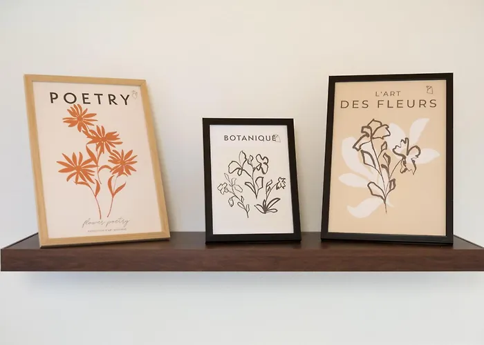 Olivilla Garden Retreat - A Peaceful Escape 펜션