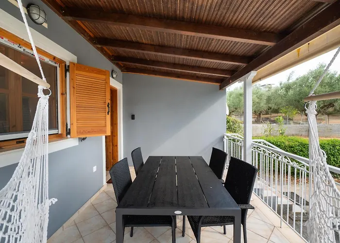 Olivilla Garden Retreat - A Peaceful Escape Eva