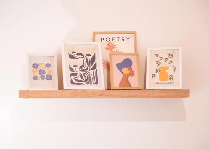 Olivilla Garden Retreat - A Peaceful Escape 펜션 Eva